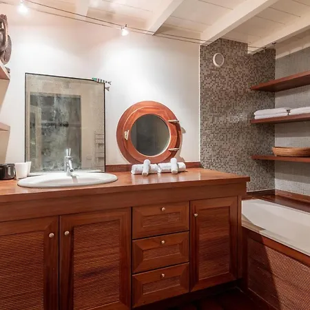 Apartment Les D'anniciaca - Hyper Centre Avec Vue Sur Le Chateau